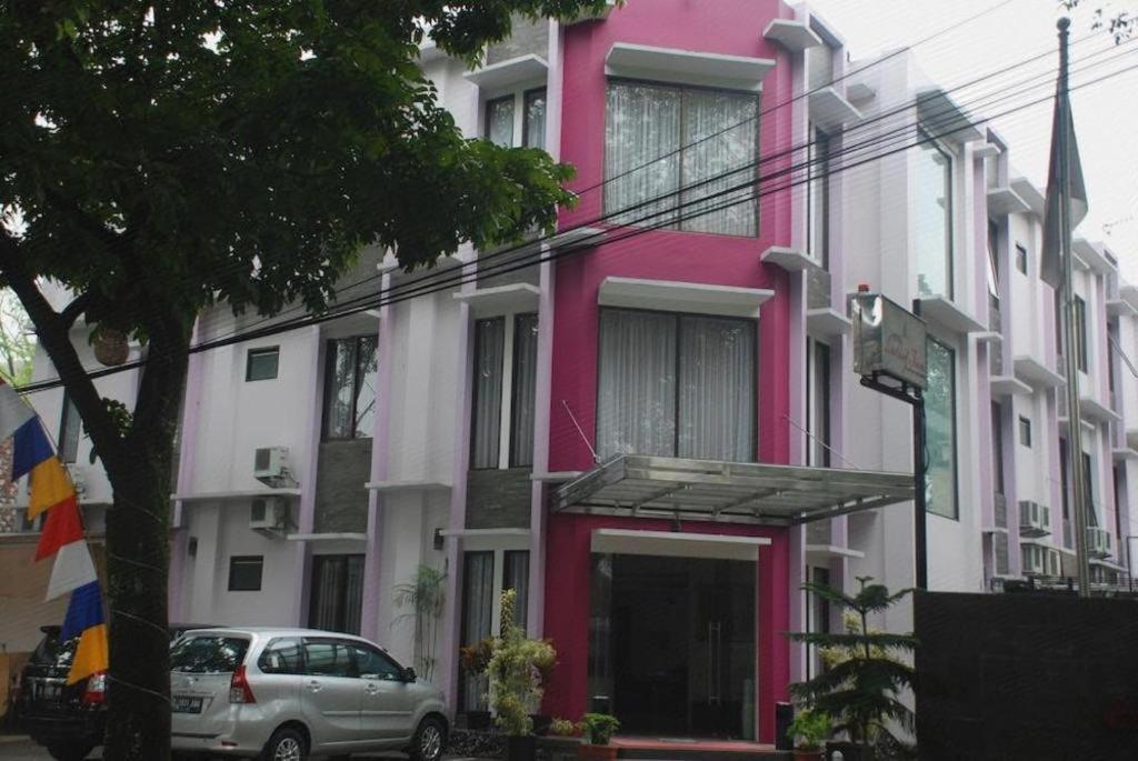 Hotel Latief
