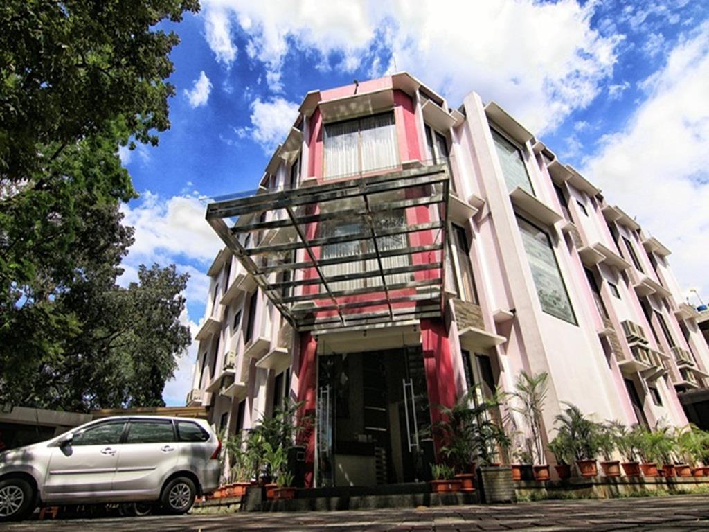 Latief Hotel